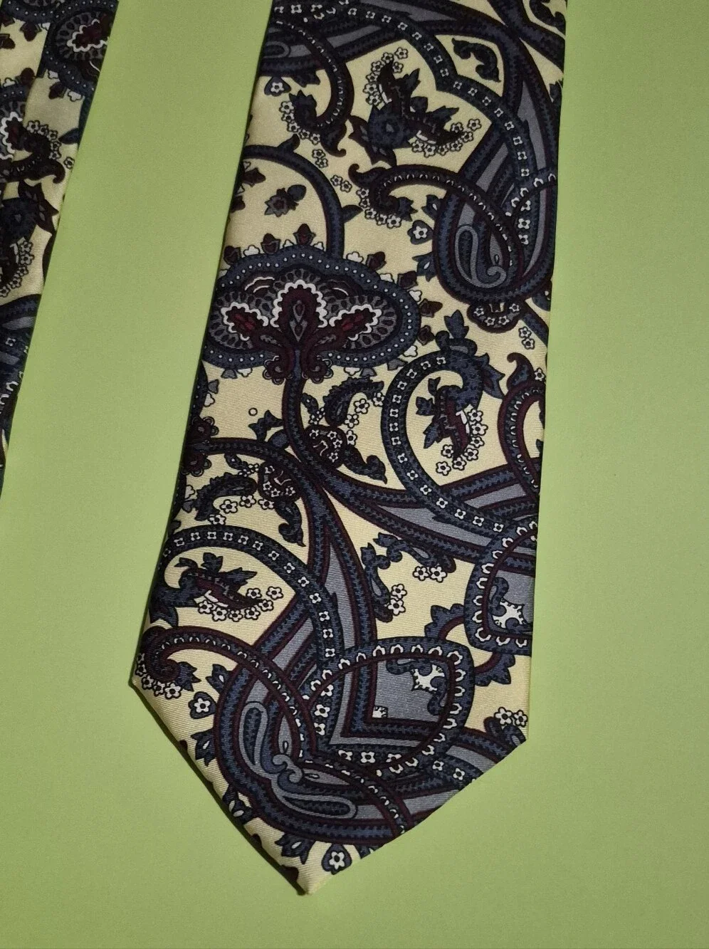 Paisley Silk-Effect Tie in Yellow and Navy - Men's Accessory